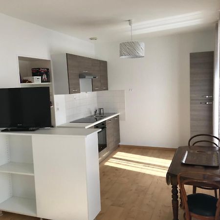 Grand Studio en coeur de ville pour 2 p. Bort-les-Orgues Extérieur photo