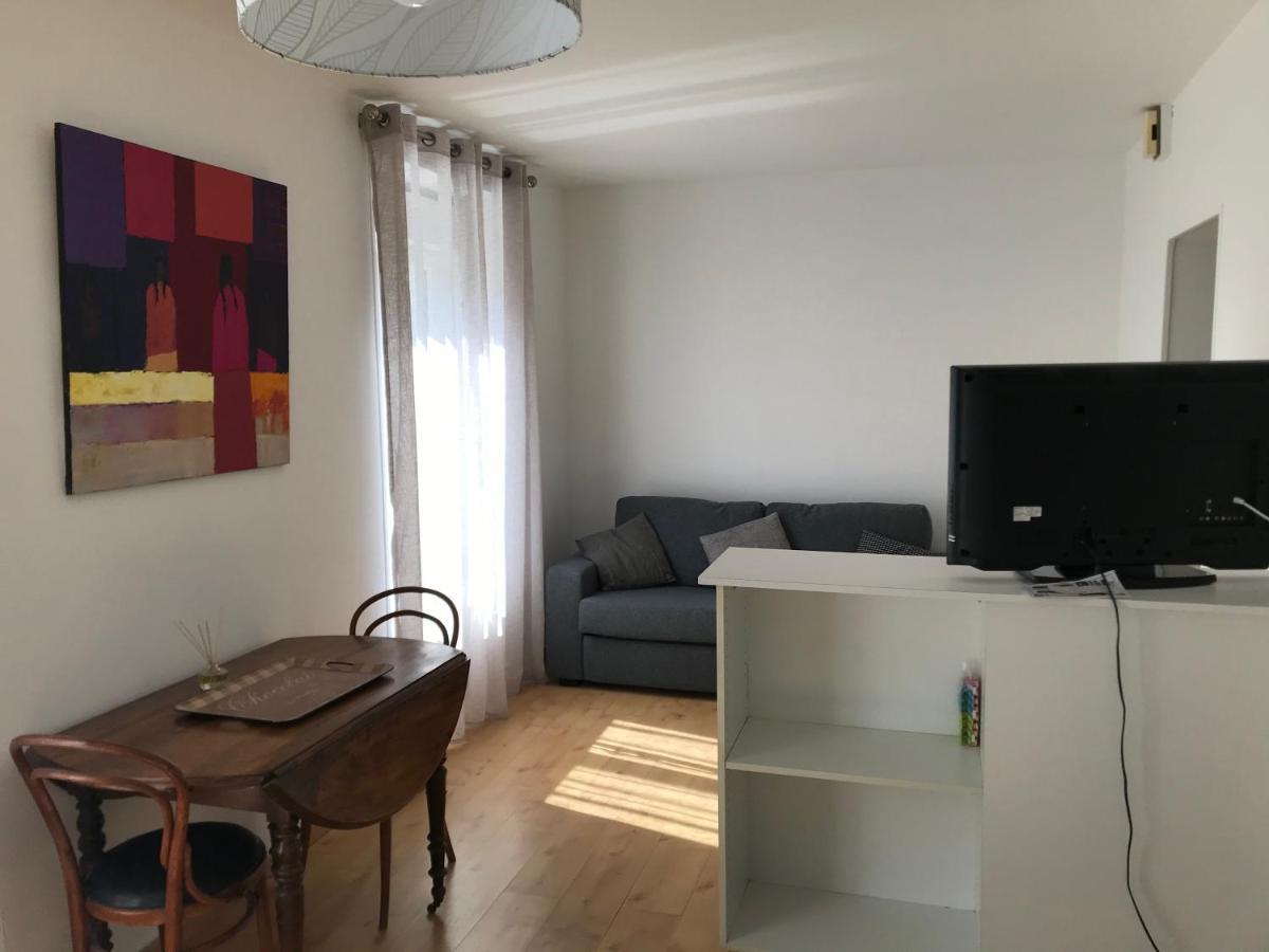 Grand Studio en coeur de ville pour 2 p. Bort-les-Orgues Extérieur photo